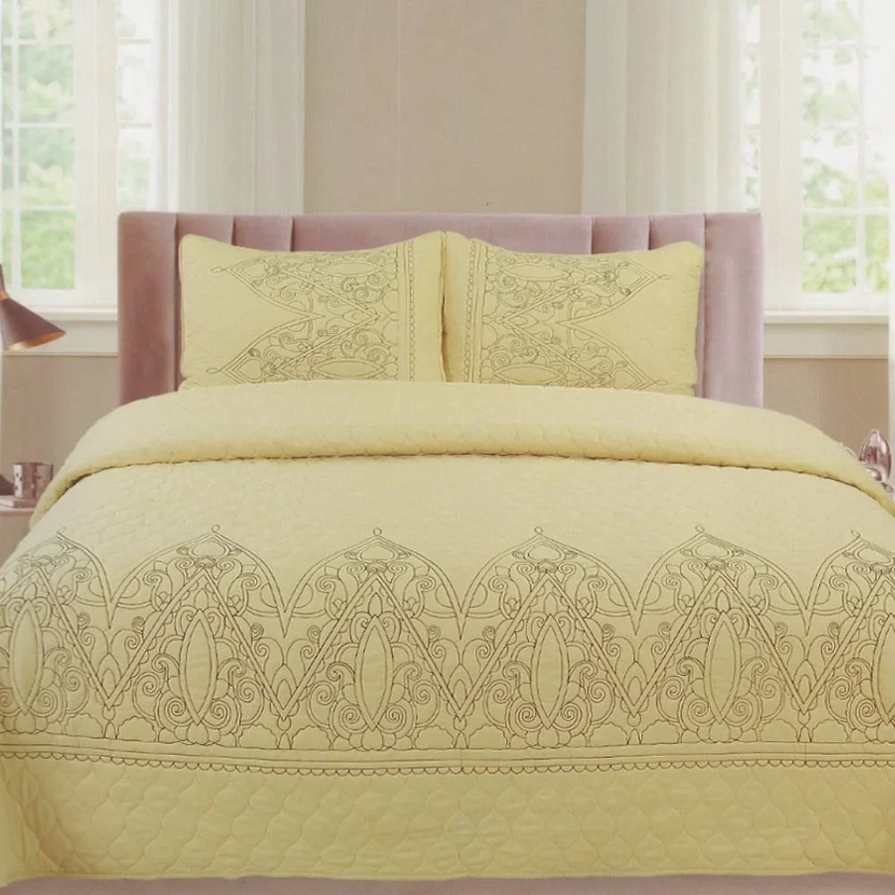 Sophisticated Quilted Bedspread Set 3 Piece Quilt Set - Queen & King Size Cream